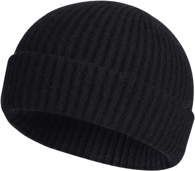 Beanie hat in black